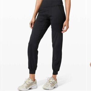 lululemon athletica Align HR Black Joggers